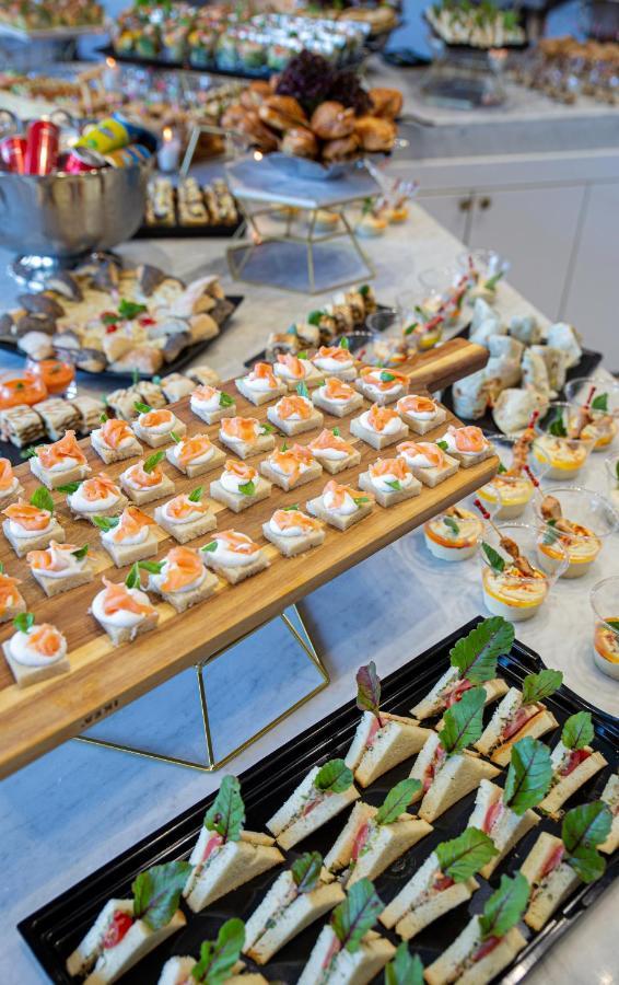 Waves Aqua Resort Kenitra Dış mekan fotoğraf Canapés