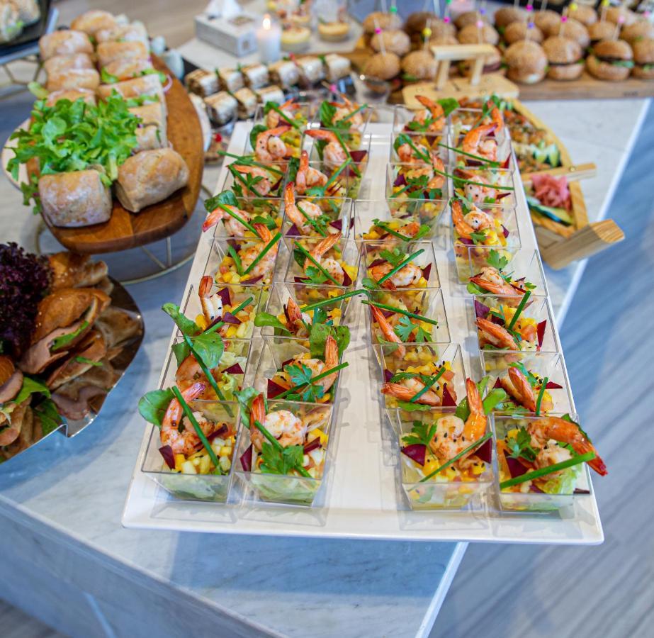 Waves Aqua Resort Kenitra Dış mekan fotoğraf Canapés