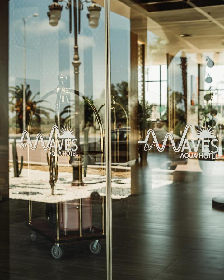 Waves Aqua Resort Kenitra Dış mekan fotoğraf Entrance to the hotel
